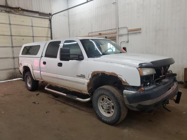 1GCHK23286F122911 - 2006 CHEVROLET SILVERADO K2500 HEAVY DUTY WHITE photo 4
