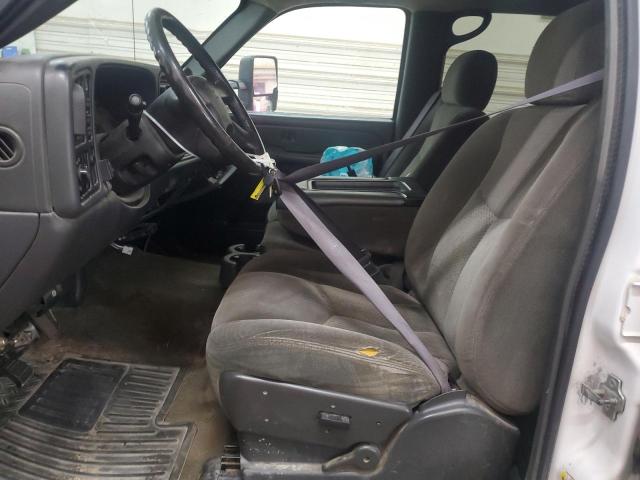 1GCHK23286F122911 - 2006 CHEVROLET SILVERADO K2500 HEAVY DUTY WHITE photo 7