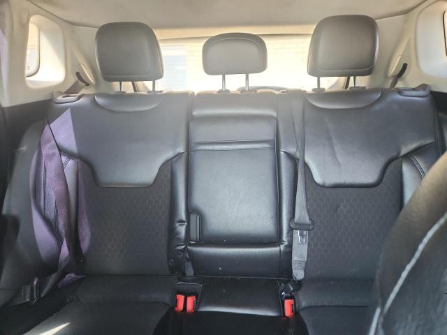 3C4NJCBB9JT408195 - 2018 JEEP COMPASS LATITUDE Weiß Foto 10