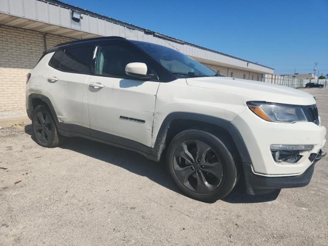 3C4NJCBB9JT408195 - 2018 JEEP COMPASS LATITUDE Weiß Foto 4