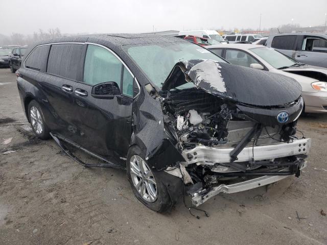 5TDXSKFC6MS015126 - 2021 TOYOTA SIENNA XSE BLACK photo 4