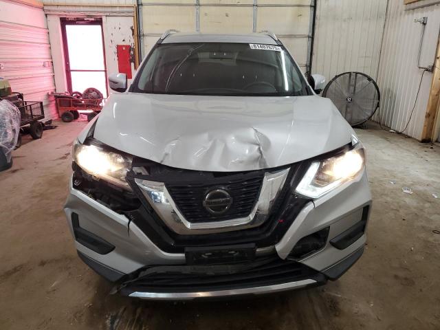 KNMAT2MV2JP530122 - 2018 NISSAN ROGUE S ვერცხლისფერი ფოტო 5