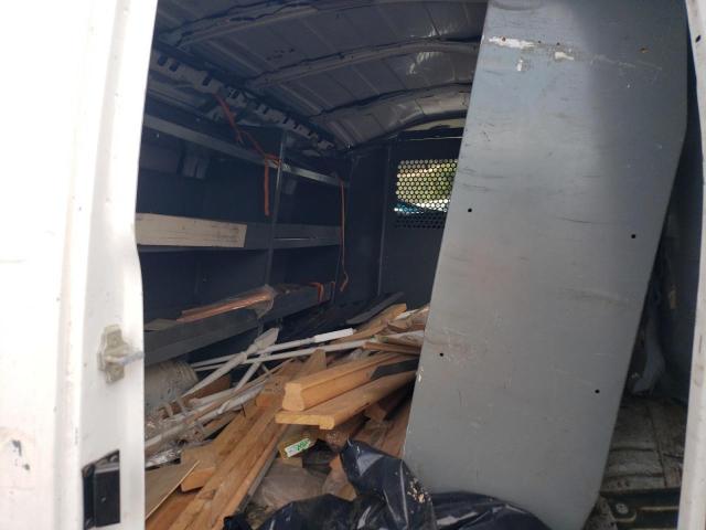 1GCGG25VX71236539 - 2007 CHEVROLET EXPRESS G2 WHITE photo 10