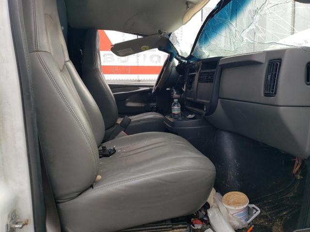 1GCGG25VX71236539 - 2007 CHEVROLET EXPRESS G2 WHITE photo 7