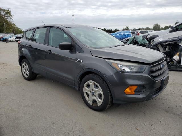 1FMCU0F70JUB19033 - 2018 FORD ESCAPE S أسود صورة 4