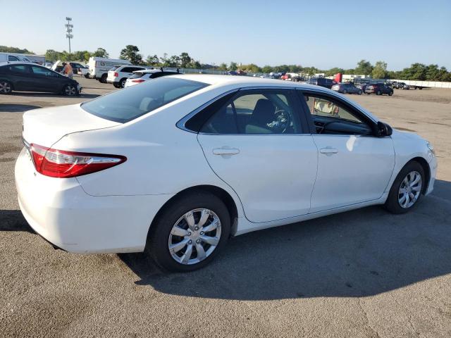 4T4BF1FK6GR548546 - 2016 TOYOTA CAMRY LE WHITE photo 3