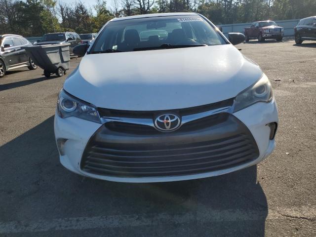 4T4BF1FK6GR548546 - 2016 TOYOTA CAMRY LE WHITE photo 5