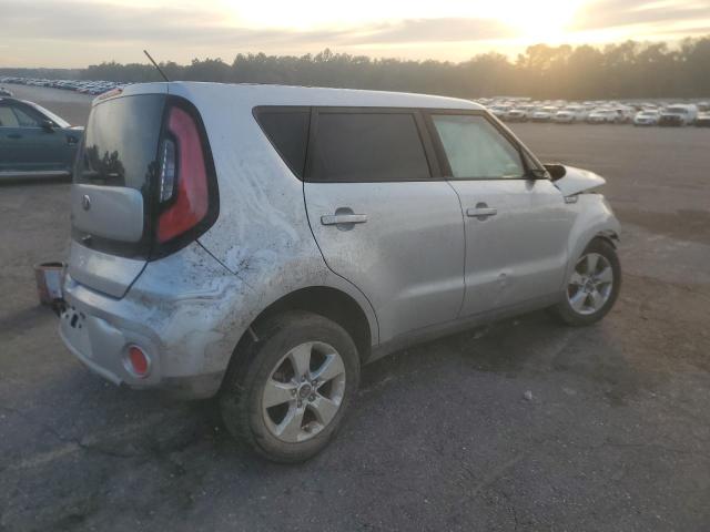 KNDJP3A59K7006157 - 2019 KIA SOUL + SILVER photo 3