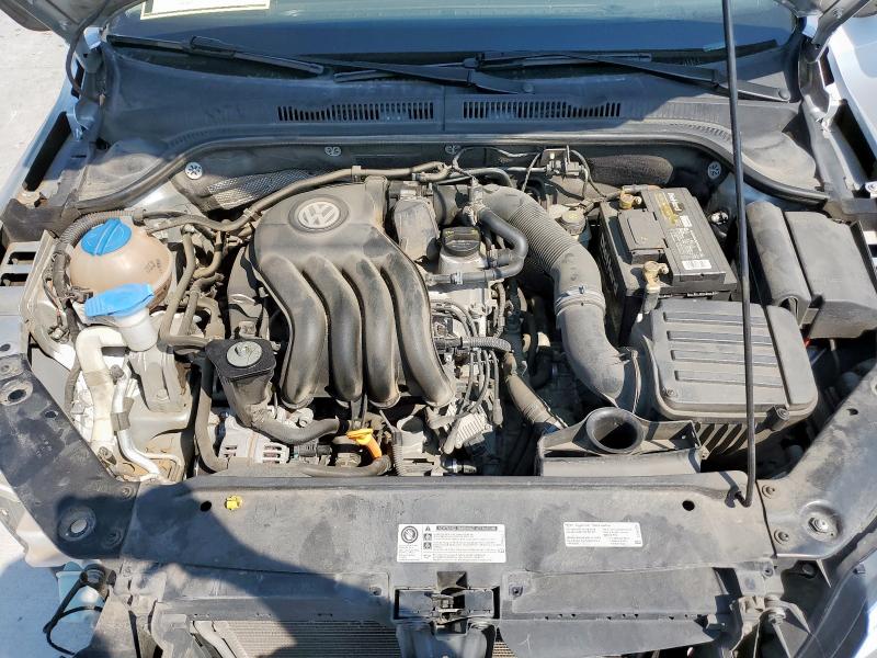 3VW2K7AJ5FM212088 - 2015 VOLKSWAGEN JETTA BASE 银色 照片 11