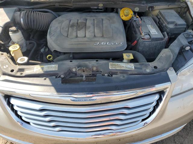 2C4RC1CG6FR610352 - 2015 CHRYSLER TOWN & COU TOURING L TAN photo 12