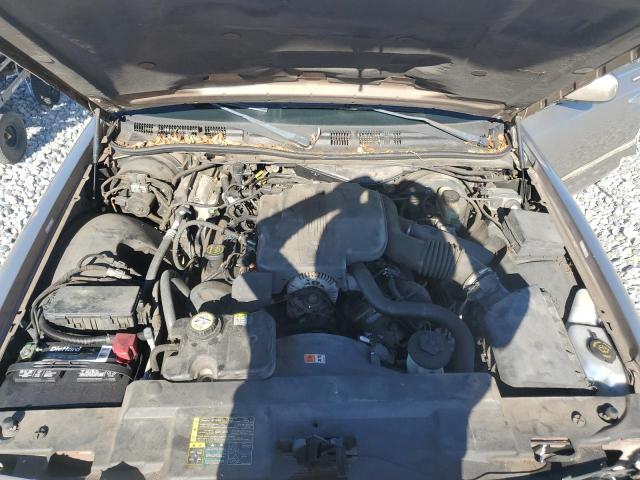 2MEFM74W74X683245 - 2004 MERCURY GRAND MARQUIS GS 棕色 照片 11