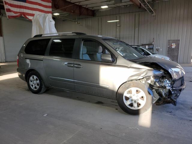 KNDMG4C38A6340313 - 2010 KIA SEDONA LX GRAY photo 4