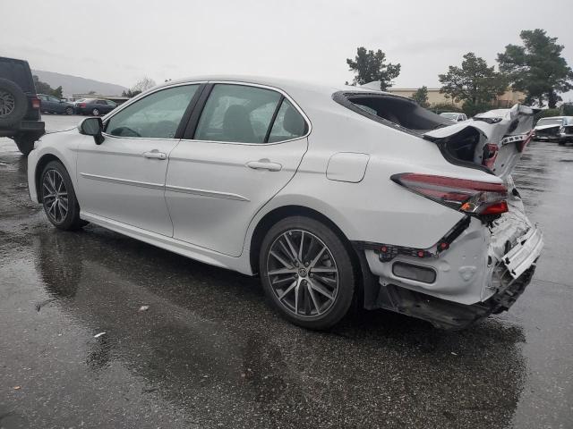 4T1G11AK1PU138064 - 2023 TOYOTA CAMRY SE NIGHT SHADE WHITE photo 2