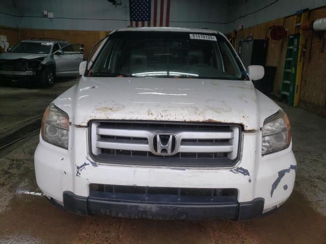 2HKYF18556H553133 - 2006 HONDA PILOT EX WHITE photo 5