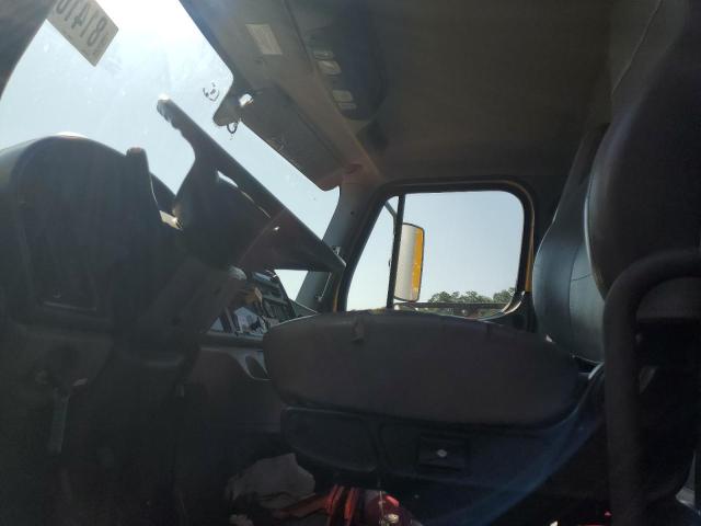 3ALACWFC0NDMV6275 - 2022 FREIGHTLINER M2 106 MEDIUM DUTY YELLOW photo 5