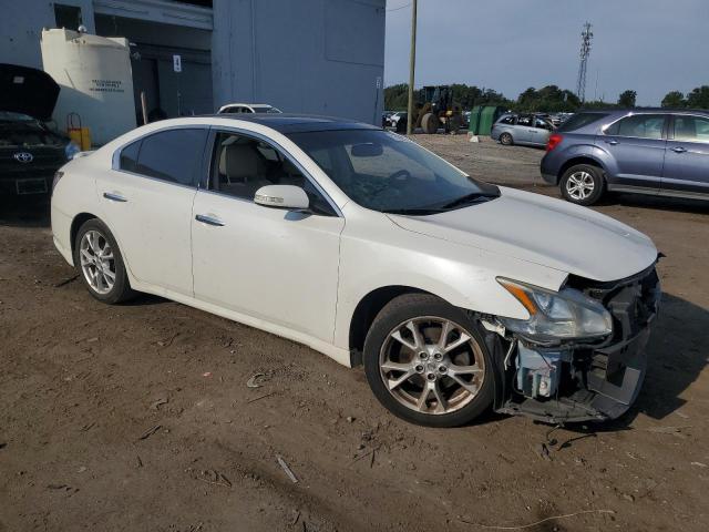 1N4AA5AP0EC472883 - 2014 NISSAN MAXIMA S WHITE photo 4