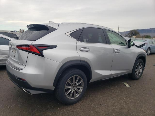 JTJBARBZ0K2198539 - 2019 LEXUS NX 300 BASE 银色 照片 3