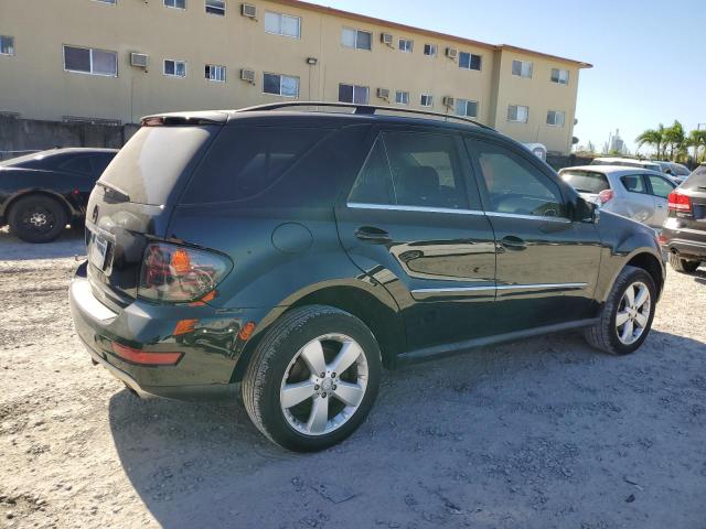 4JGBB8GB5BA711386 - 2011 MERCEDES-BENZ ML 350 4MATIC BLACK photo 3