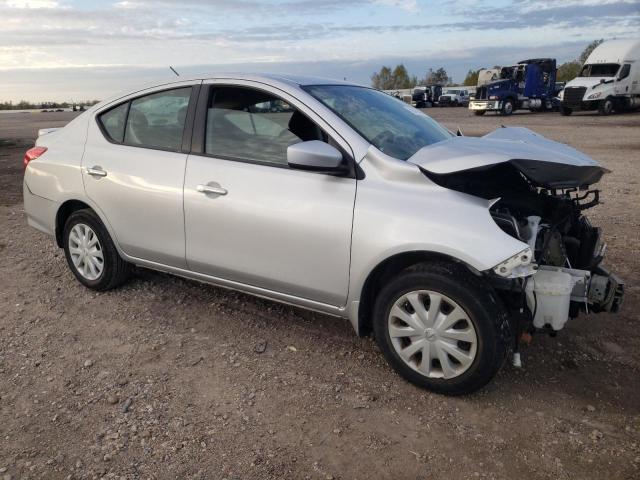 3N1CN7AP9GL864788 - 2016 NISSAN VERSA S SILVER photo 4