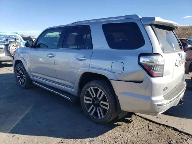 JTEBU5JR0H5433836 - 2017 TOYOTA 4RUNNER SR5/SR5 PREMIUM ვერცხლისფერი ფოტო 2