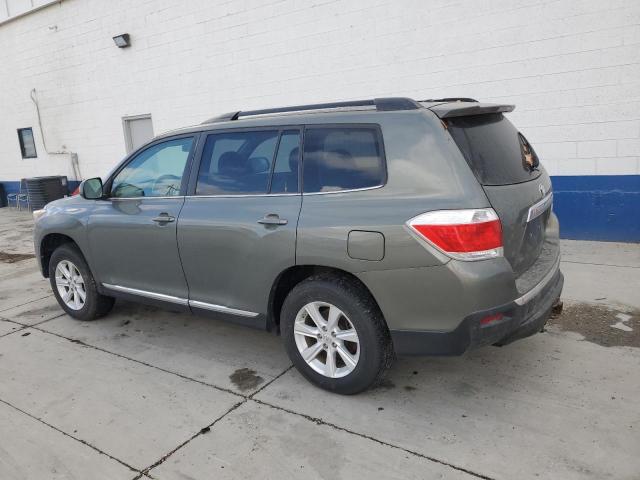 5TDBK3EH4BS050550 - 2011 TOYOTA HIGHLANDER BASE GRAY photo 2