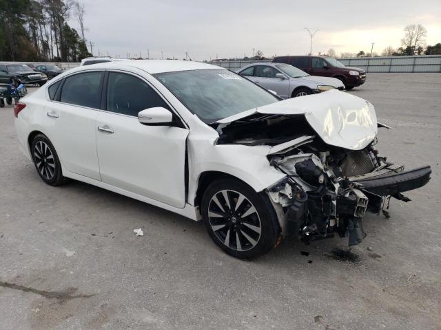 1N4AL3APXJC174852 - 2018 NISSAN ALTIMA 2.5 WHITE photo 4