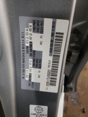 3MZBN1U79JM269200 - 2018 MAZDA 3 SPORT SILVER photo 12