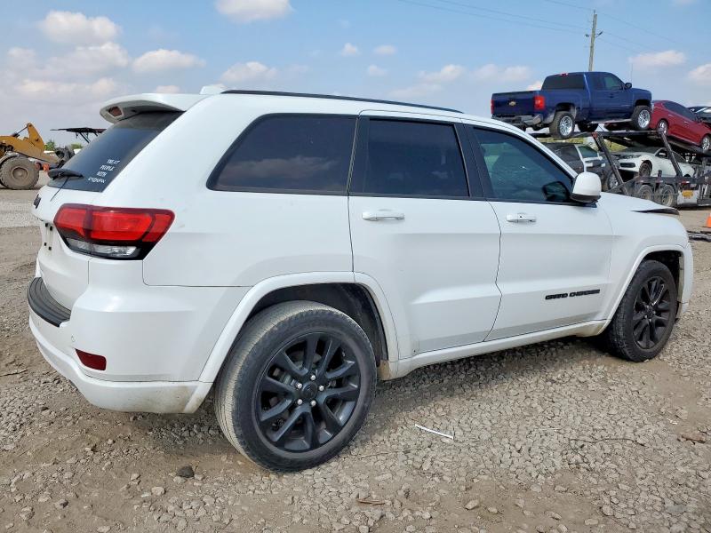 1C4RJEAG6HC816458 - 2017 JEEP GRAND CHER LAREDO WHITE photo 3