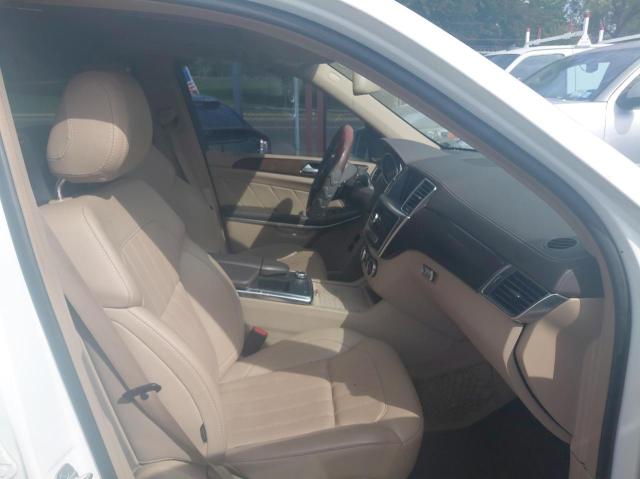 4JGDF7CE5EA360992 - 2014 MERCEDES-BENZ GL 450 4MATIC WHITE photo 5