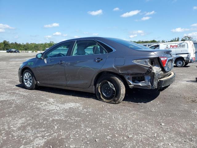 4T4BF1FK3GR537360 - 2016 TOYOTA CAMRY LE GRAY photo 2