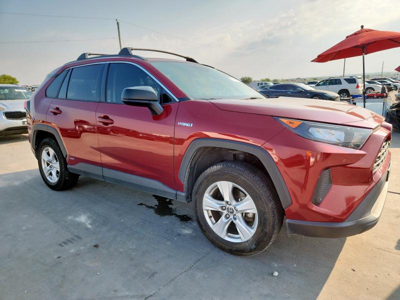 JTMLWRFV8MD120078 - 2021 TOYOTA RAV4 LE RED photo 4