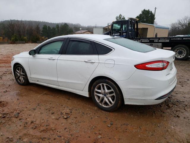 1FA6P0HDXE5374399 - 2014 FORD FUSION SE WHITE photo 2