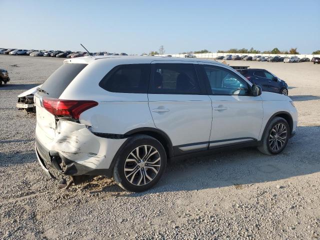 JA4AD2A33GZ051828 - 2016 MITSUBISHI OUTLANDER ES WHITE photo 3
