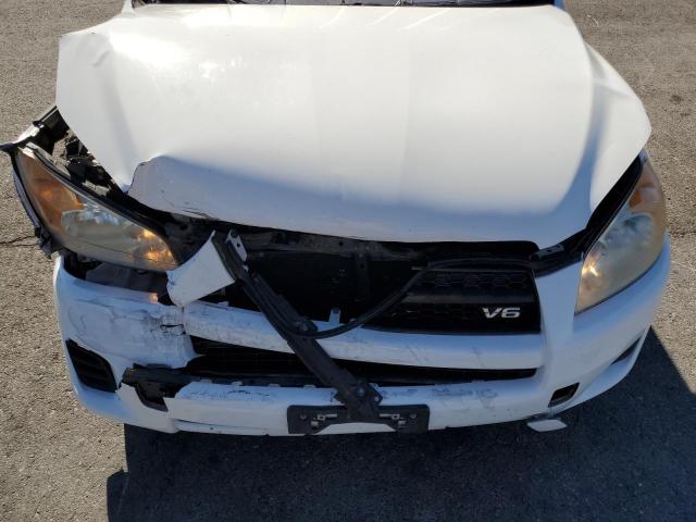 2T3BK4DV1CW068372 - 2012 TOYOTA RAV4 WHITE photo 12