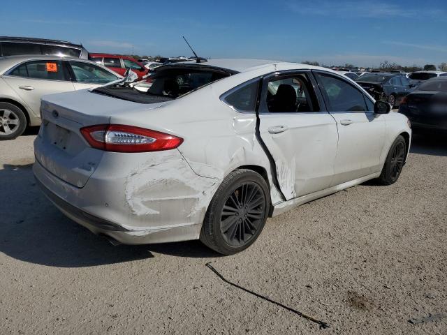 3FA6P0HD6GR192876 - 2016 FORD FUSION SE WHITE photo 3