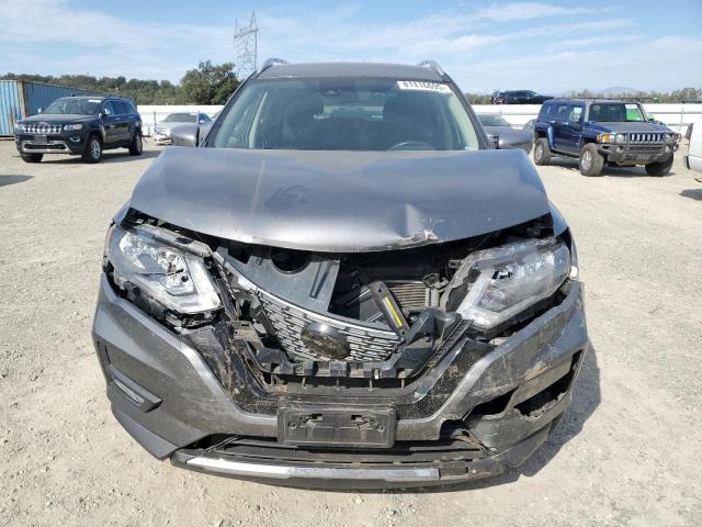 KNMAT2MV0KP558468 - 2019 NISSAN ROGUE S Szary zdjęcie 5