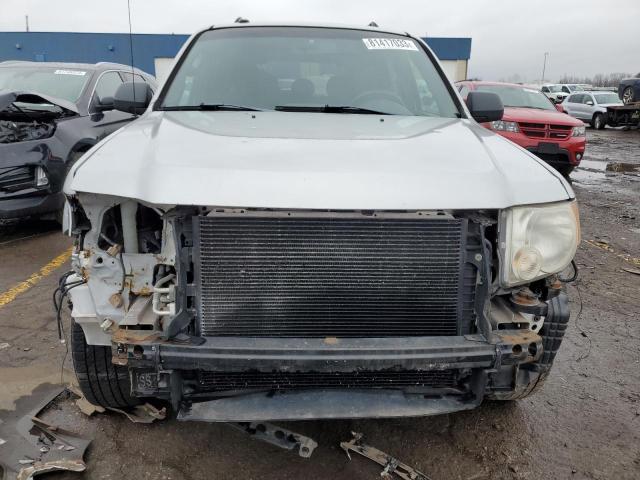 1FMCU03749KC25755 - 2009 FORD ESCAPE XLT SILVER photo 5