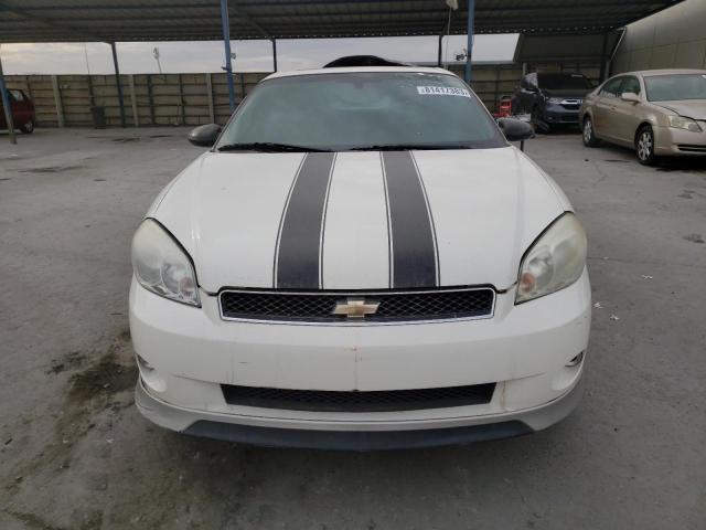 2G1WL15C369376256 - 2006 CHEVROLET MONTE CARL SS WHITE photo 5