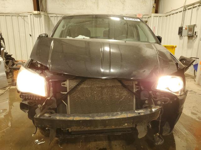 2C4RC1BG3DR722802 - 2013 CHRYSLER TOWN & COU TOURING BLACK photo 5