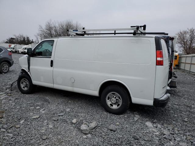 1GCWGAFP9P1145834 - 2023 CHEVROLET EXPRESS G2 WHITE photo 2