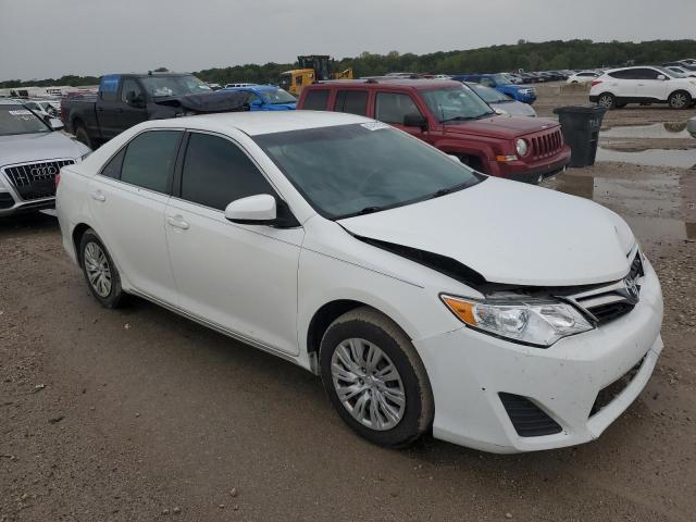 4T4BF1FK7CR196300 - 2012 TOYOTA CAMRY BASE WHITE photo 4