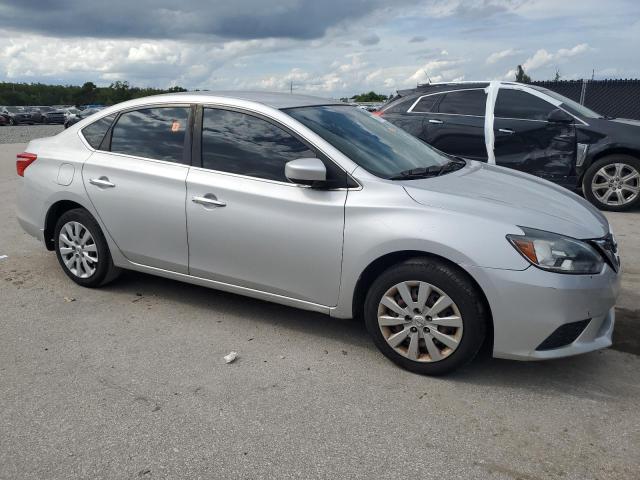 3N1AB7AP5JY316989 - 2018 NISSAN SENTRA S 银色 照片 4