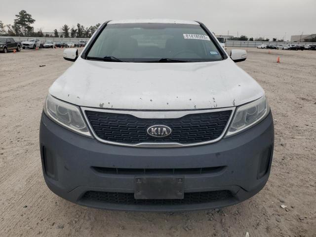 5XYKT3A68FG559593 - 2015 KIA SORENTO LX WHITE photo 5