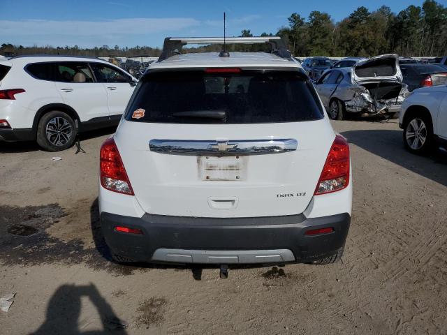 KL7CJNSB2FB157206 - 2015 CHEVROLET TRAX LTZ WHITE photo 6