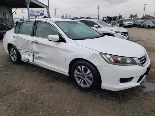 1HGCR2F36DA009528 - 2013 HONDA ACCORD LX WHITE photo 4