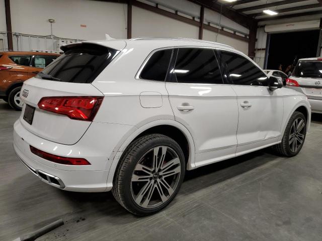 WA1C4AFY9J2208852 - 2018 AUDI SQ5 PRESTIGE WHITE photo 3