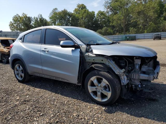3CZRU5H31HG704197 - 2017 HONDA HR-V LX SILVER photo 4