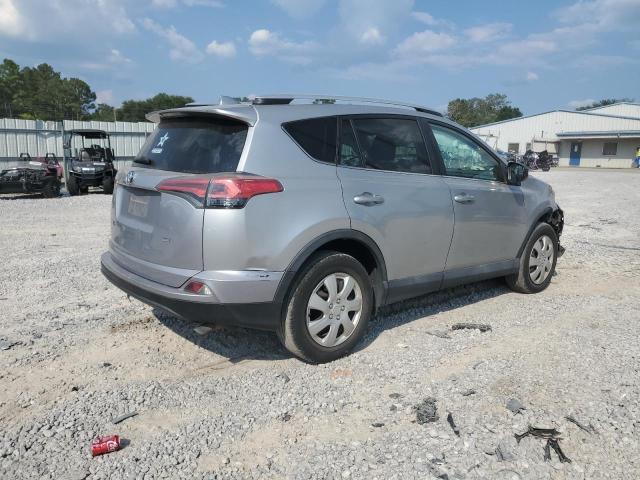2T3ZFREV4GW305540 - 2016 TOYOTA RAV4 LE ვერცხლისფერი ფოტო 3
