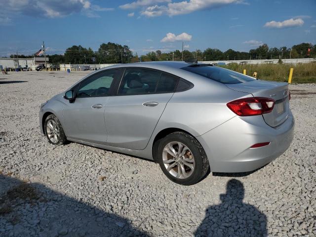 1G1BC5SM4K7112235 - 2019 CHEVROLET CRUZE LS ვერცხლისფერი ფოტო 2