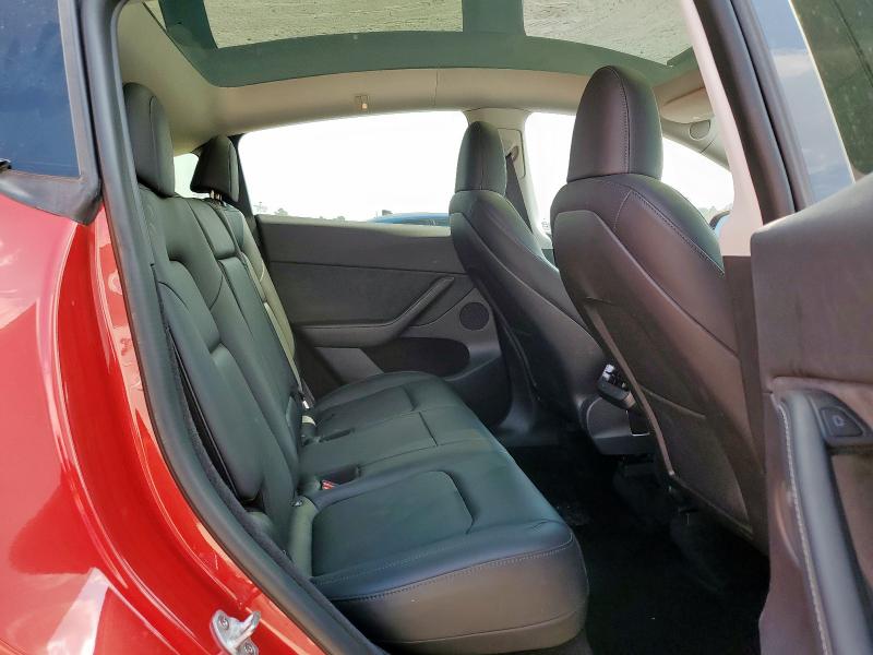 7SAYGDEE9NA019357 - 2022 TESLA MODEL Y 红色 照片 11